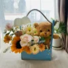 phiên bản giỏ hoa tươi phối cùng gấu bông teddy