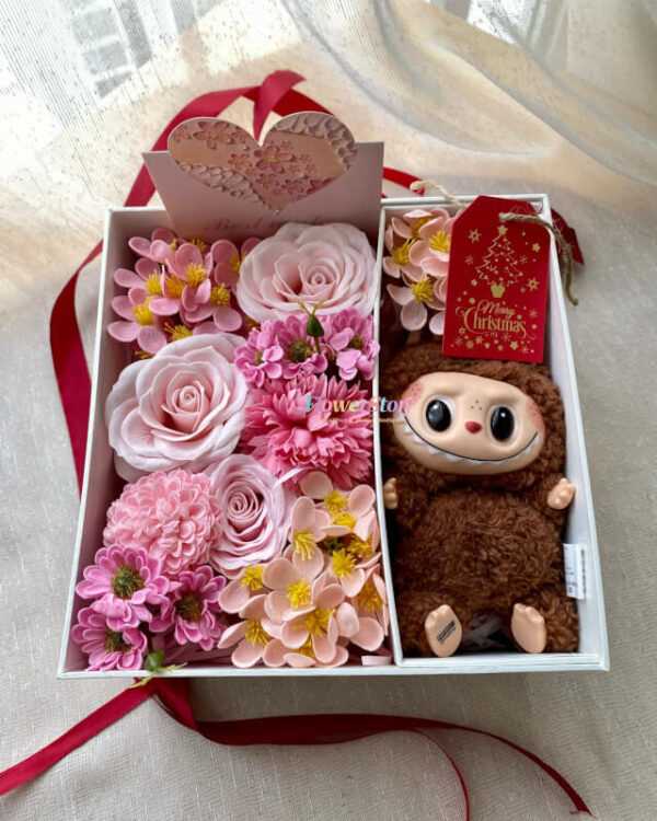 Hộp Quà Hoa Sáp x Labubu